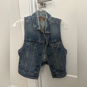 AE Denim Vest